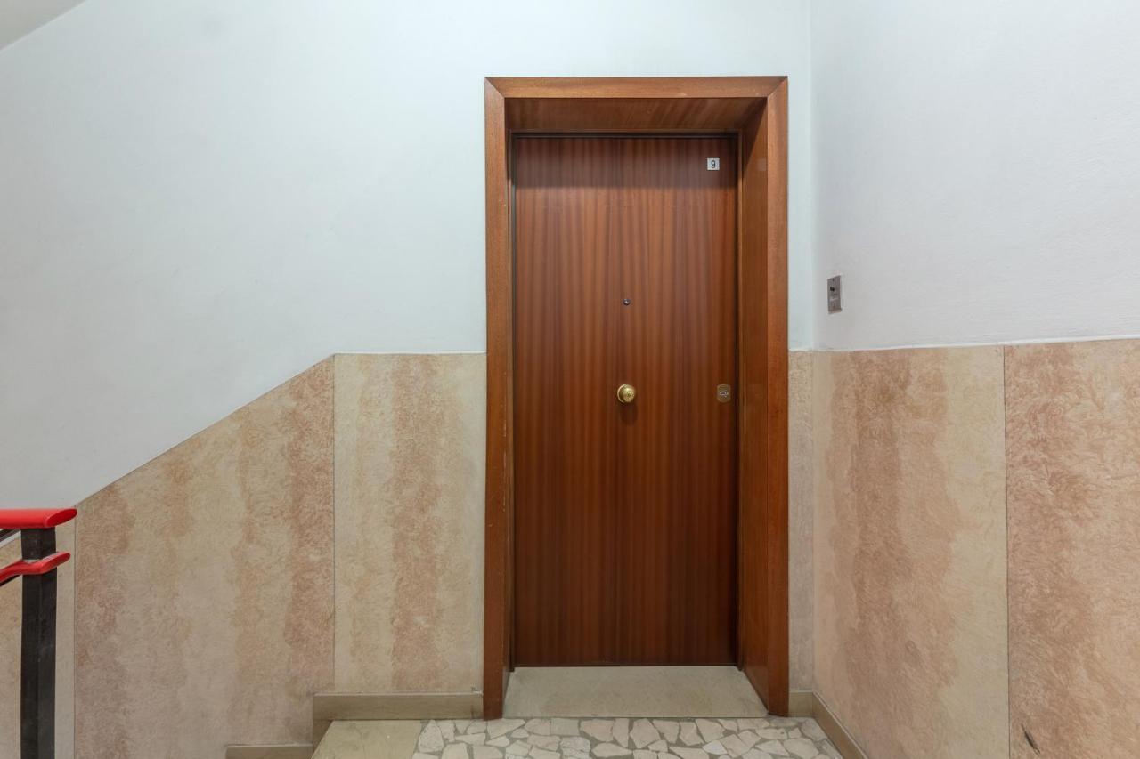 A 500 Mt Dalla Certosa Apartment بولونيا المظهر الخارجي الصورة