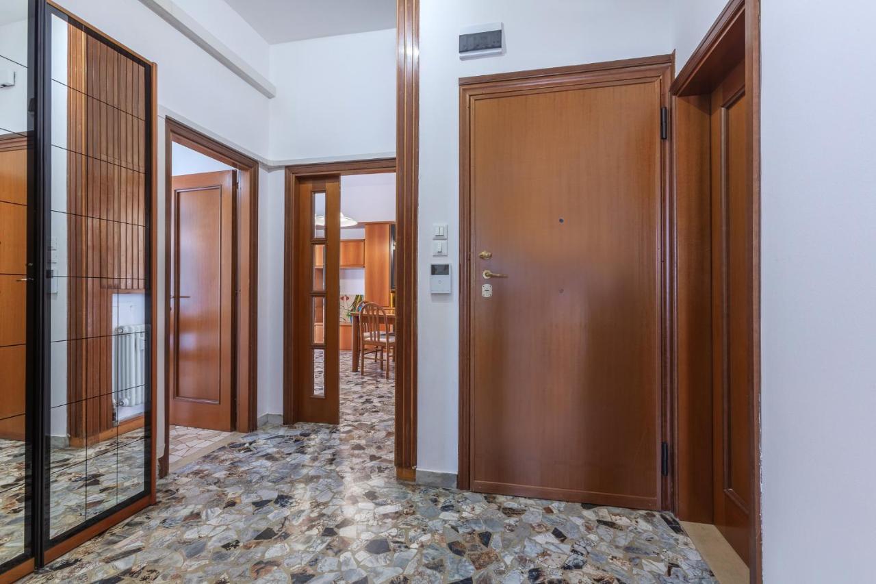 A 500 Mt Dalla Certosa Apartment بولونيا المظهر الخارجي الصورة